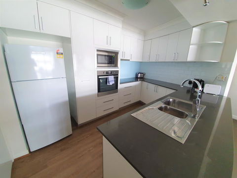 Broadbeach Holiday Apartments - Broome Tourism 10