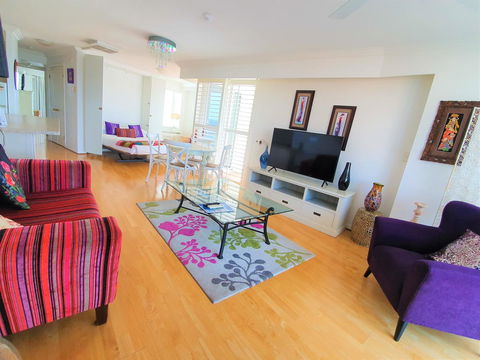 Broadbeach Holiday Apartments - Broome Tourism 24