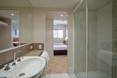 Coral Sands Beachfront Resort - Broome Tourism 24