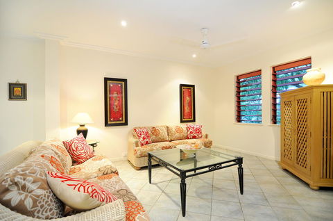 Oasis At Palm Cove - Broome Tourism 17
