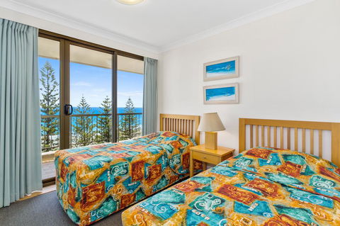 Columbia Beachfront Apartments On Rainbow Bay - Broome Tourism 36