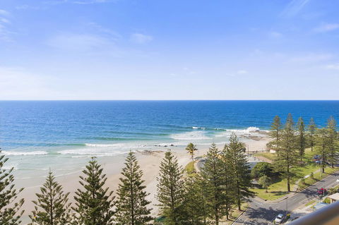 Columbia Beachfront Apartments On Rainbow Bay - Broome Tourism 42