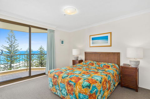 Columbia Beachfront Apartments On Rainbow Bay - Broome Tourism 34