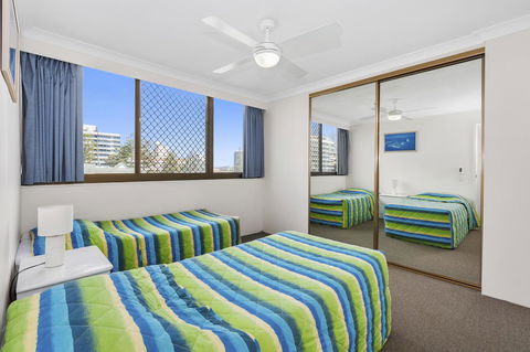 Columbia Beachfront Apartments On Rainbow Bay - Broome Tourism 32