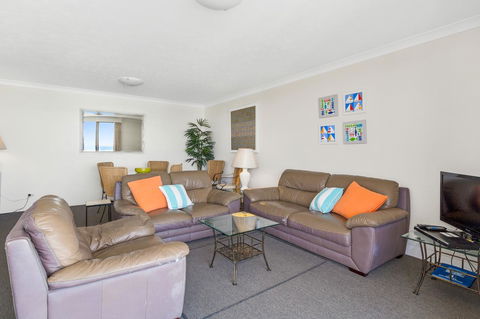 Columbia Beachfront Apartments On Rainbow Bay - Broome Tourism 30