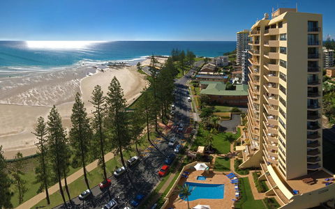 Columbia Beachfront Apartments On Rainbow Bay - Broome Tourism 0