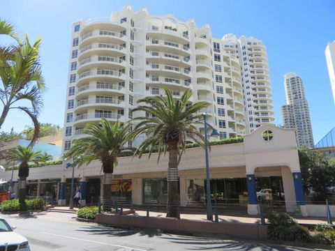 APR Private SUITES MOROC By The Beach - Broome Tourism 9