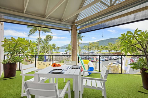 Montipora Unit 3 - In The Heart Of Airlie, Wi-fi And Netflix - Broome Tourism 10