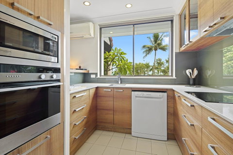 Montipora Unit 3 - In The Heart Of Airlie, Wi-fi And Netflix - Broome Tourism 4