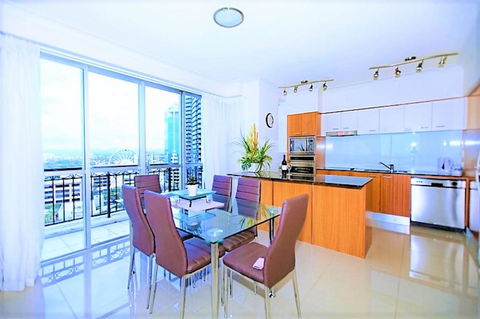 The Towers Of Chevron Renaissance - Holidays Gold Coast - Broome Tourism 29
