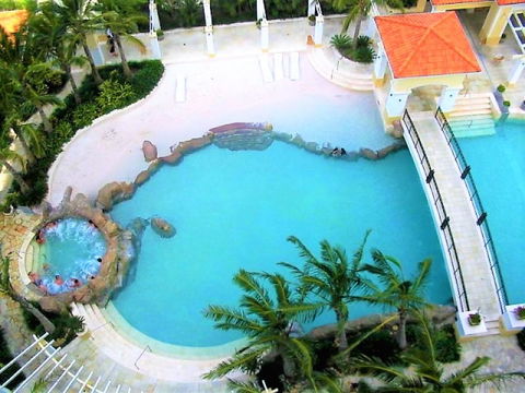 The Towers Of Chevron Renaissance - Holidays Gold Coast - Broome Tourism 13