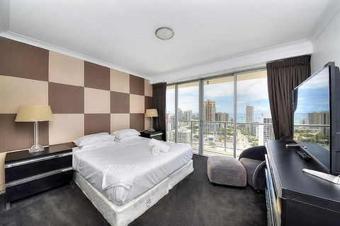 The Towers Of Chevron Renaissance - Holidays Gold Coast - Broome Tourism 27