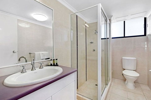 ULTIQA Beach Haven On Broadbeach - Broome Tourism 43