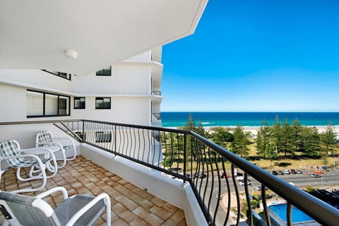 ULTIQA Beach Haven On Broadbeach - Broome Tourism 34