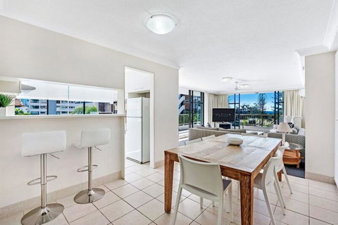 ULTIQA Beach Haven On Broadbeach - Broome Tourism 23