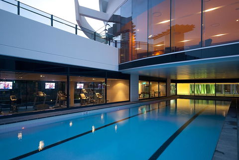 Luxury 3 Bedroom In Heart Of Broadbeach - Broome Tourism 13