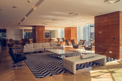 Luxury 3 Bedroom In Heart Of Broadbeach - Broome Tourism 6