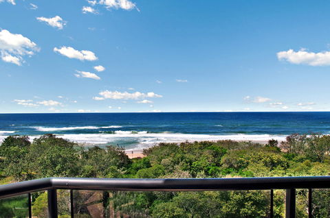 San Marino By The Sea Apartments - Broome Tourism 37
