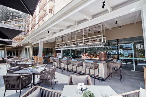 Novotel Cairns Oasis Resort - Broome Tourism 12