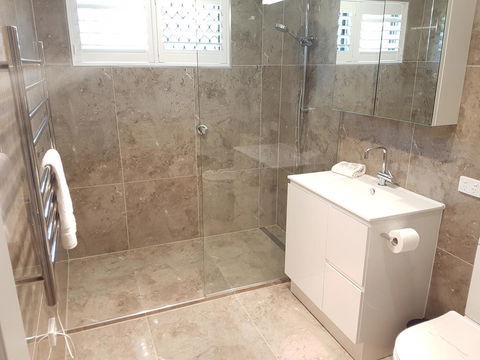 Noosa Village River Resort - Broome Tourism 11