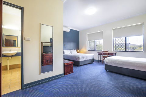 Nightcap At Atherton Hotel - Broome Tourism 2