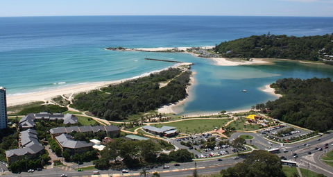 Currumbin Sands On The Beach - Broome Tourism 39