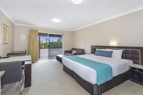 Comfort Inn North Brisbane - Broome Tourism 1