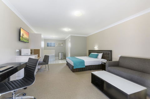 Comfort Inn North Brisbane - Broome Tourism 7