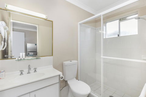 Comfort Inn North Brisbane - Broome Tourism 6