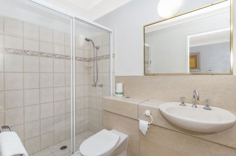 Comfort Inn North Brisbane - Broome Tourism 2