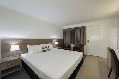 Smart Motels Bert Hinkler - Broome Tourism 23