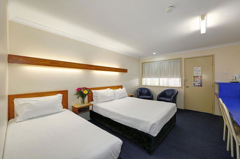 Smart Motels Bert Hinkler - Broome Tourism 17