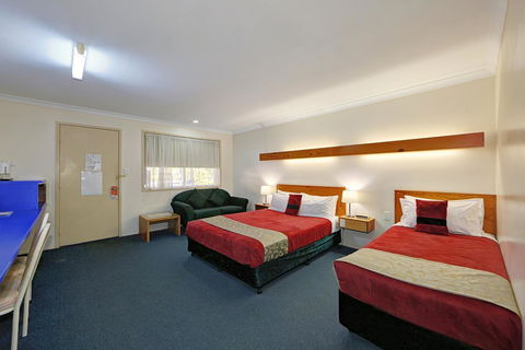 Smart Motels Bert Hinkler - Broome Tourism 12