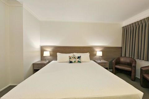 Smart Motels Bert Hinkler - Broome Tourism 20