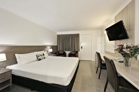 Smart Motels Bert Hinkler - Broome Tourism 22