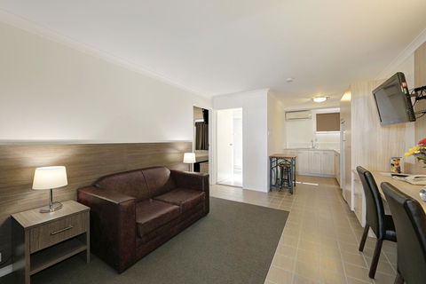 Smart Motels Bert Hinkler - Broome Tourism 32