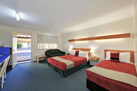 Smart Motels Bert Hinkler - Broome Tourism 13