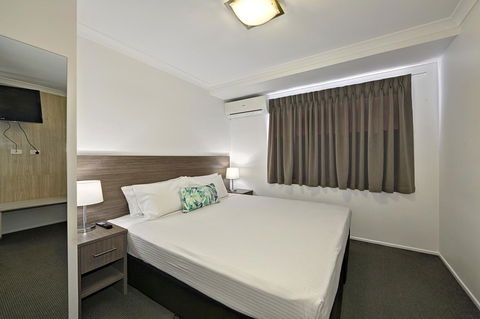 Smart Motels Bert Hinkler - Broome Tourism 25