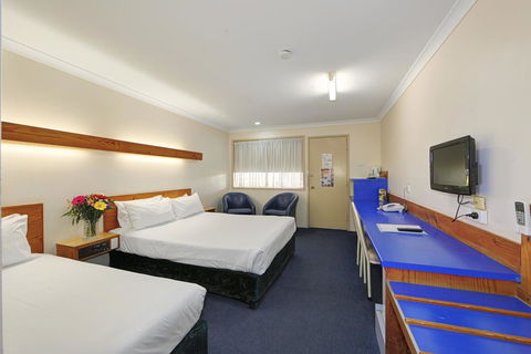 Smart Motels Bert Hinkler - Broome Tourism 15