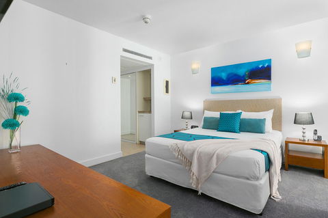 Palm Cove Beach Apartment - Broome Tourism 14