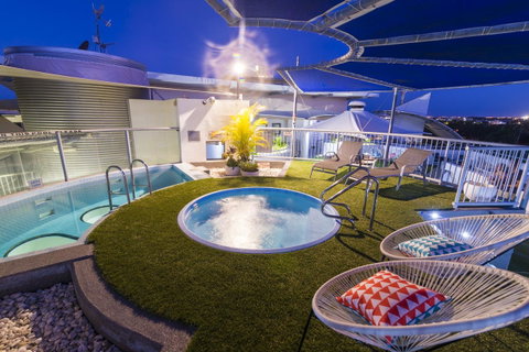 Beach Club Resort Mooloolaba - Broome Tourism 9