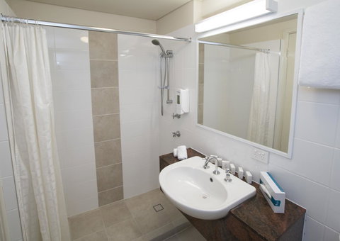 The Metropolitan Spring Hill - Broome Tourism 28