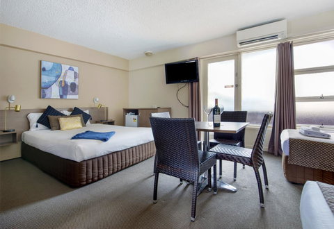 The Metropolitan Spring Hill - Broome Tourism 22