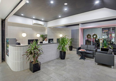 The Metropolitan Spring Hill - Broome Tourism 3