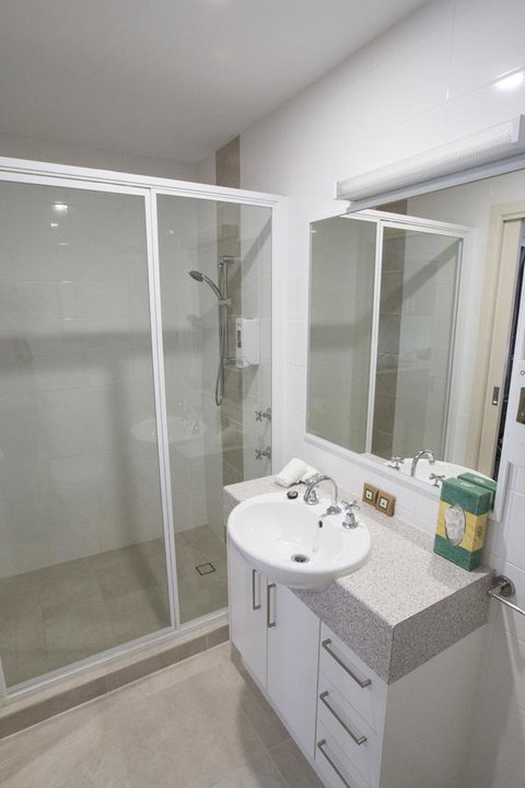 The Metropolitan Spring Hill - Broome Tourism 30