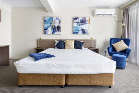 The Metropolitan Spring Hill - Broome Tourism 25