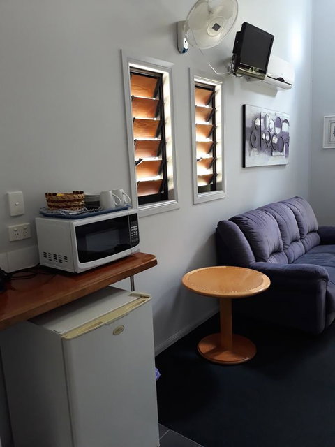 Speewah Country Tavern - Broome Tourism 24