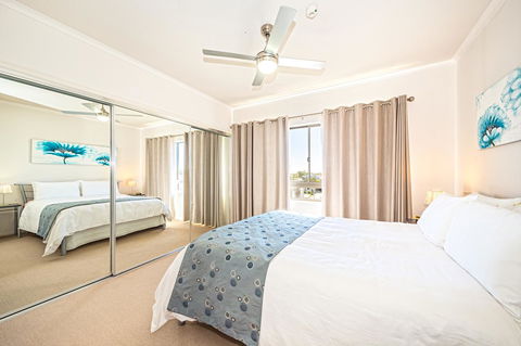 On The Bay Apartments - Broome Tourism 2