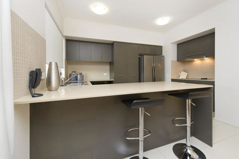 On The Bay Apartments - Broome Tourism 1