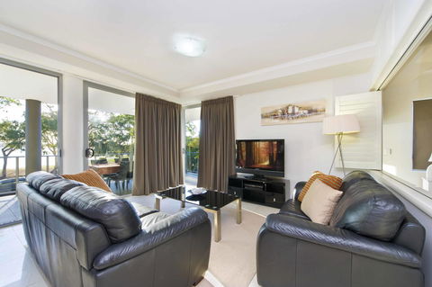 On The Bay Apartments - Broome Tourism 0